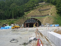 トンネル資材